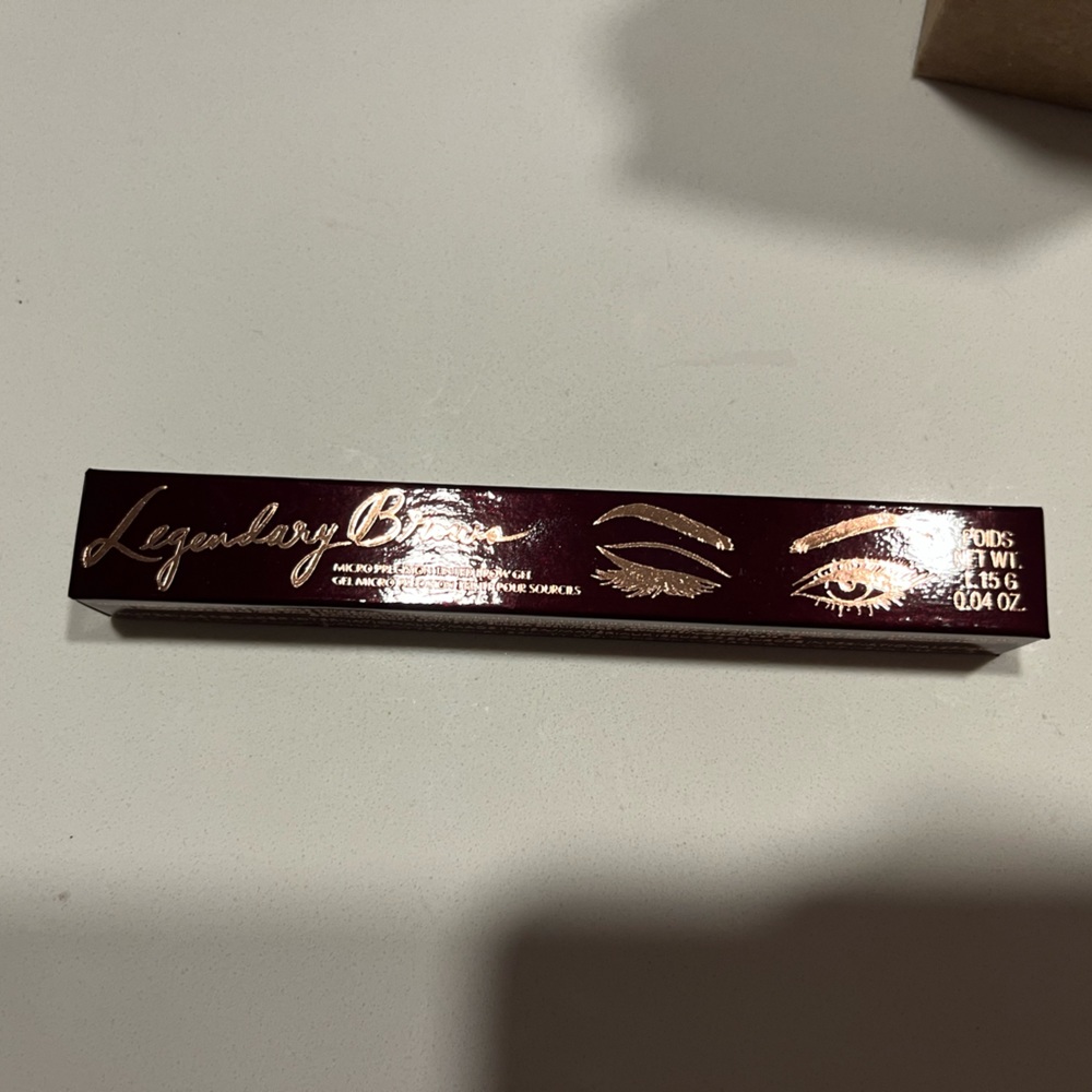 Charlotte tilbury legendary brow gel. Color BlackBrown.BRAND NEW!!